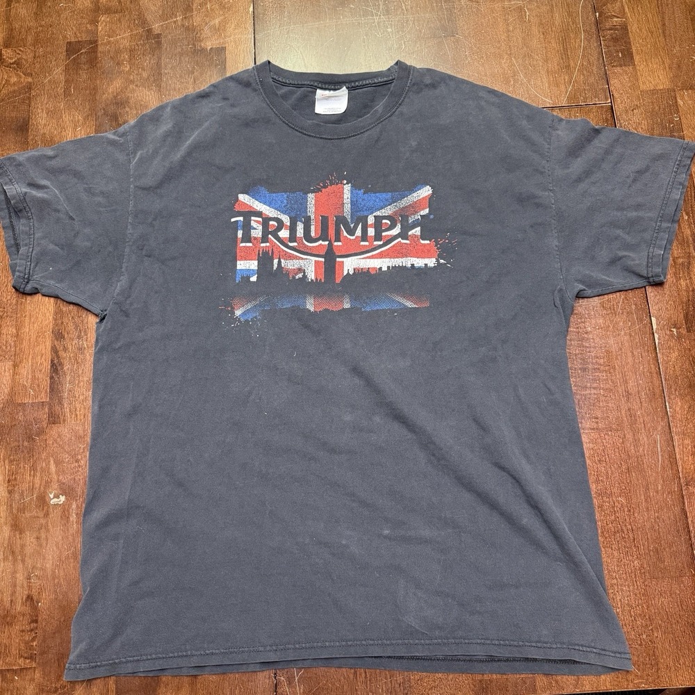 Vintage Triumph Motorcycles T Shirt XL Hanes Heavyweight Biker Distressed‎ Faded
